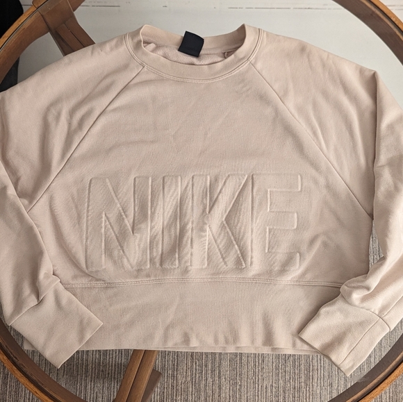 Cropped Nike Versa Women's Sweater - Picture 2 of 2